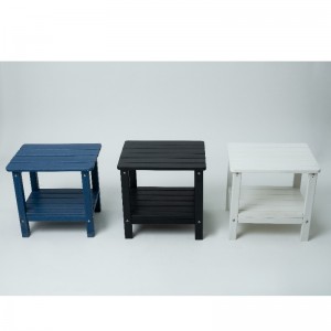 Table d\'appoint Adirondack avec une couleur différente